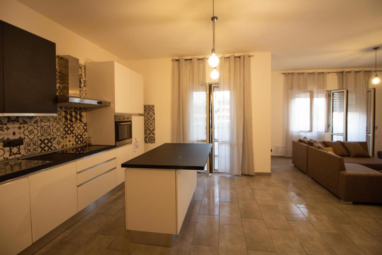 Casa Vacanze Casetta Grande Porto Torres Buitenkant foto