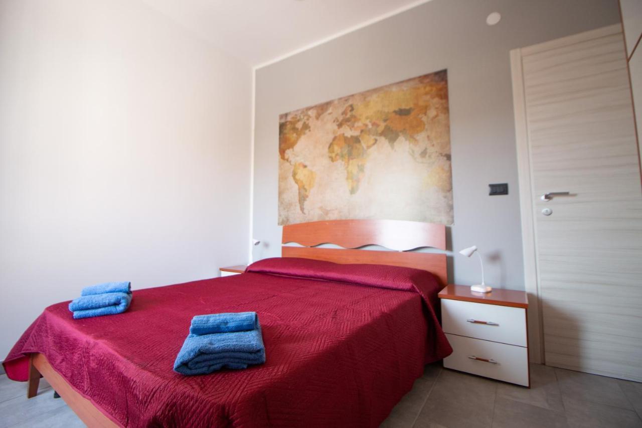 Casa Vacanze Casetta Grande Porto Torres Buitenkant foto